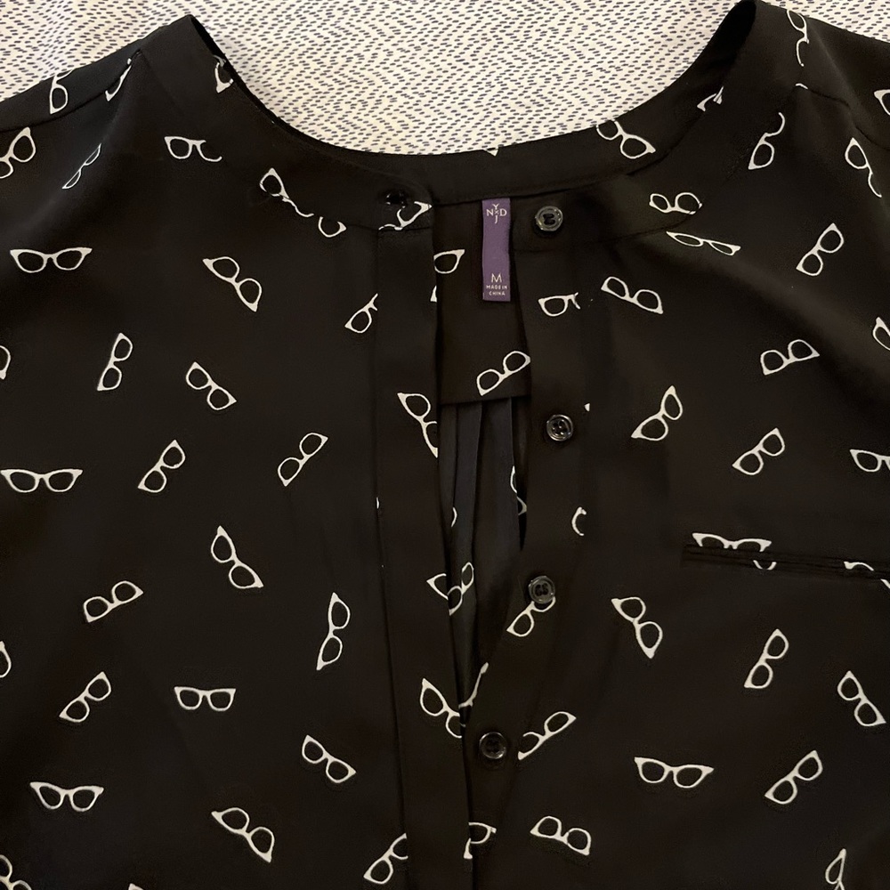 NYDJ black tunic top
